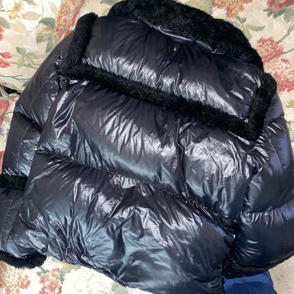 BRAND NEW ! SIZE SMALL - Picture 2 of 2